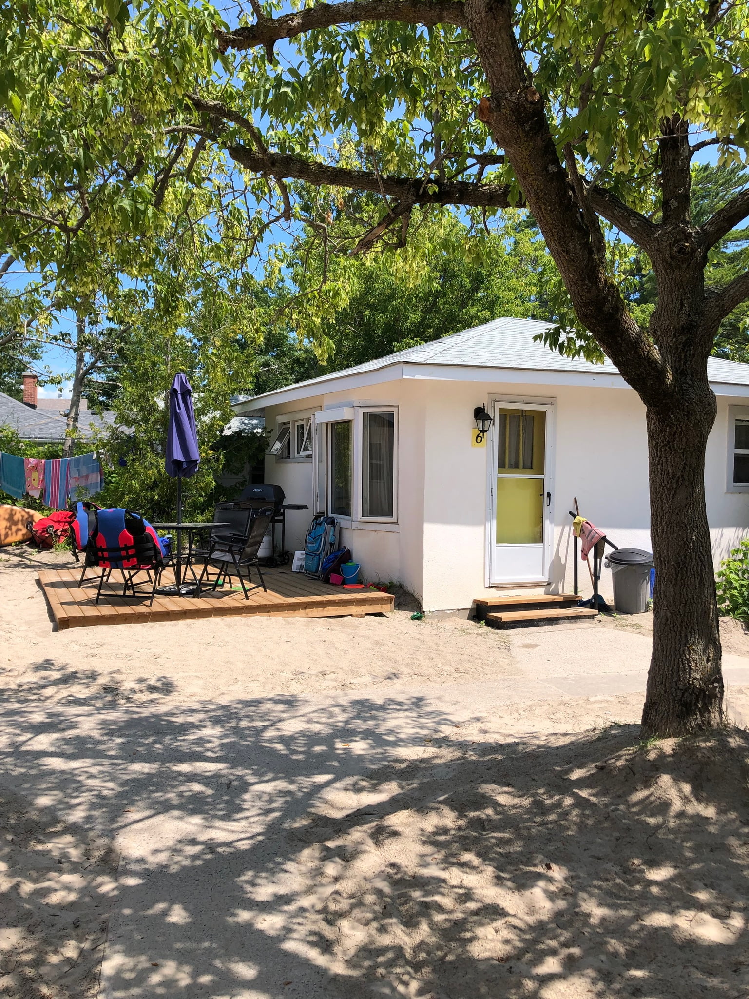 Cabin № 6 — exterior